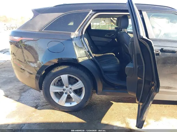 SALYB2EN5KA780855 2019 LAND ROVER RANGE ROVER VELAR - Image 8