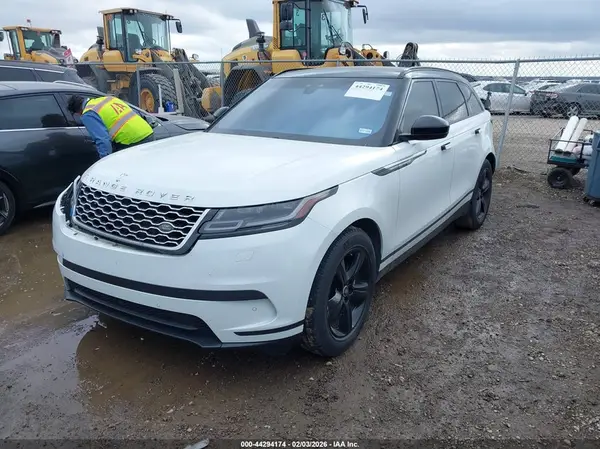 SALYB2EV7KA794451 2019 LAND ROVER RANGE ROVER VELAR - Image 2