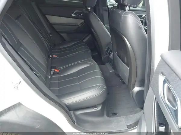 SALYB2EV7KA794451 2019 LAND ROVER RANGE ROVER VELAR - Image 8