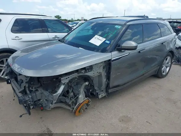 SALYB2EX4KA215417 2019 LAND ROVER RANGE ROVER VELAR - Image 2