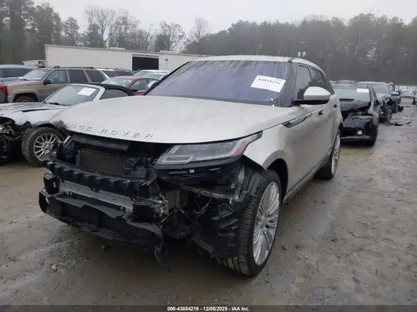 SALYB2EX4KA797521 2019 LAND ROVER RANGE ROVER VELAR - Image 2