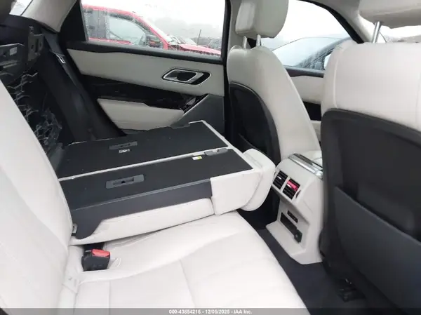 SALYB2EX4KA797521 2019 LAND ROVER RANGE ROVER VELAR - Image 8