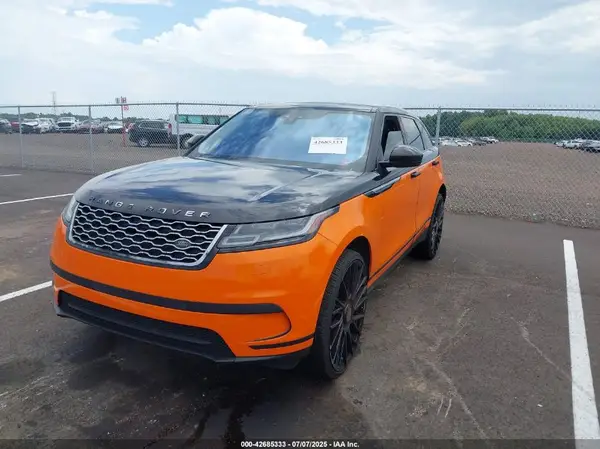 SALYB2RN1JA723478 2018 LAND ROVER RANGE ROVER VELAR - Image 2