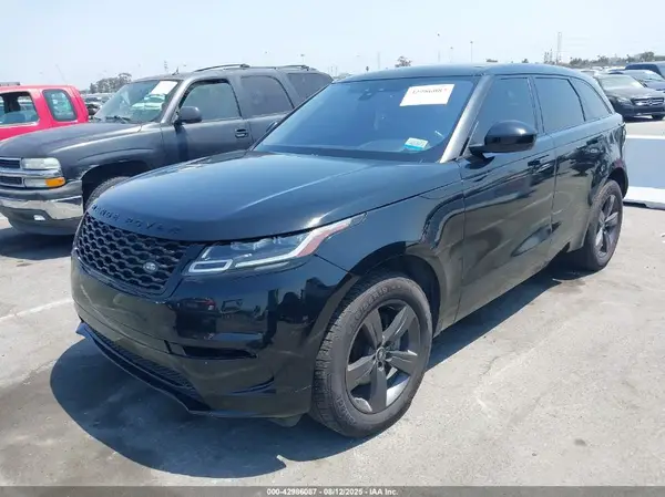 SALYB2RN4JA706609 2018 LAND ROVER RANGE ROVER VELAR - Image 2