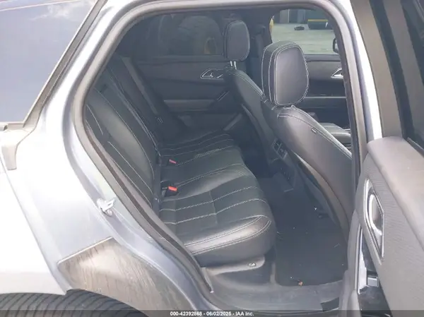 SALYB2RN4JA744079 2018 LAND ROVER RANGE ROVER VELAR - Image 8