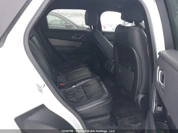 SALYB2RN7JA706751 2018 LAND ROVER RANGE ROVER VELAR - Image 8