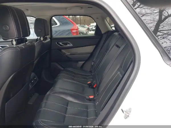 SALYB2RN7JA760485 2018 LAND ROVER RANGE ROVER VELAR - Image 8