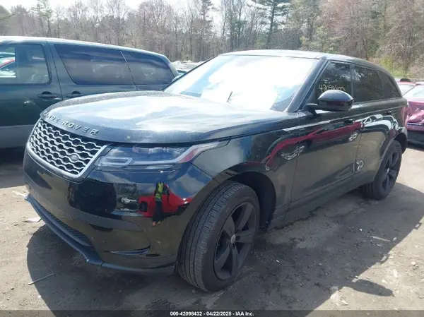 SALYB2RN9JA744630 2018 LAND ROVER RANGE ROVER VELAR - Image 2