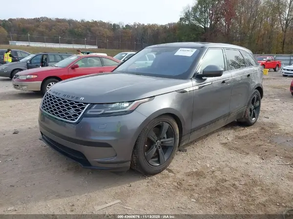 SALYB2RV0JA714755 2018 LAND ROVER RANGE ROVER VELAR - Image 2