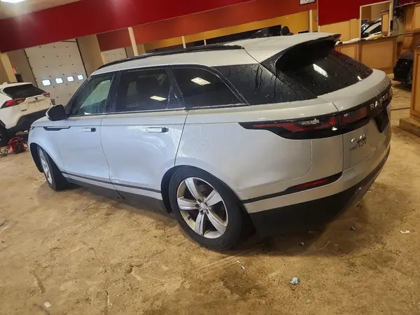 SALYB2RV1JA743097 2018 LAND ROVER RANGE ROVER - Image 2