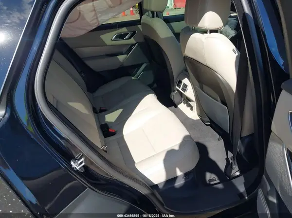 SALYB2RV1JA761289 2018 LAND ROVER RANGE ROVER VELAR - Image 8
