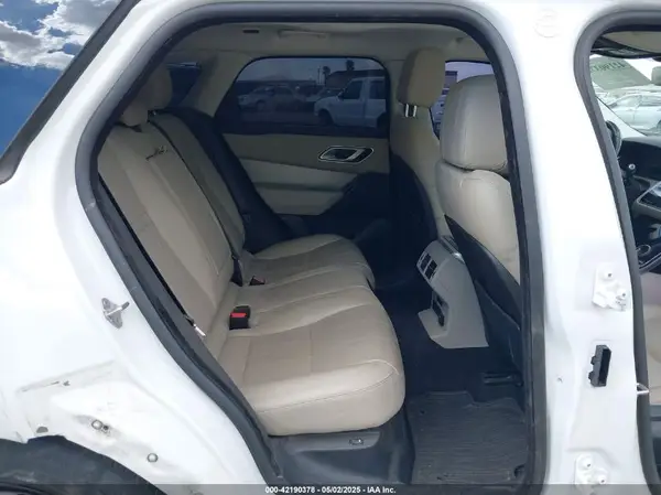 SALYB2RV2JA709704 2018 LAND ROVER RANGE ROVER VELAR - Image 8