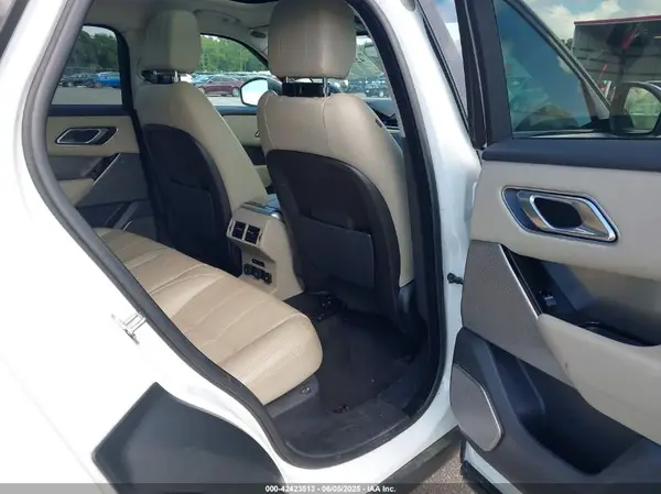 SALYB2RV2JA746977 2018 LAND ROVER RANGE ROVER VELAR - Image 8