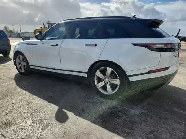 SALYB2RV3JA719805 2018 LAND ROVER RANGE ROVER VELAR - Image 2