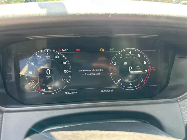 SALYB2RV3JA746101 2018 LAND ROVER RANGE ROVER VELAR - Image 8
