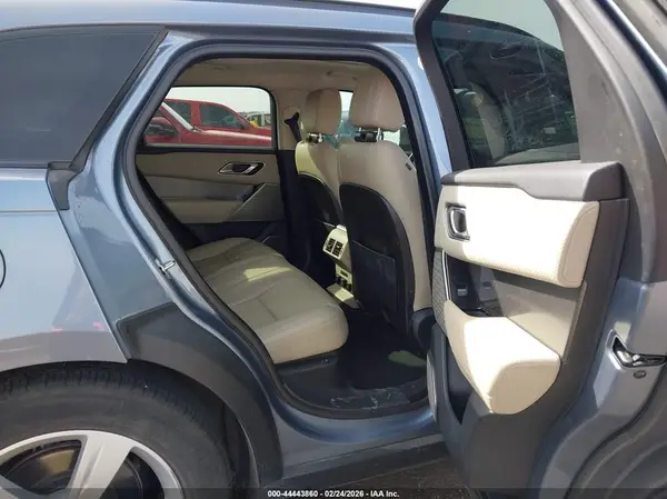 SALYB2RV4JA749900 2018 LAND ROVER RANGE ROVER VELAR - Image 8