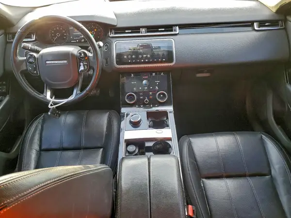 SALYB2RV4JA751453 2018 LAND ROVER RANGE ROVER VELAR - Image 8
