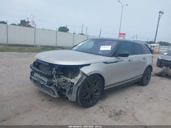SALYB2RV7JA766125 2018 LAND ROVER RANGE ROVER VELAR - Image 2