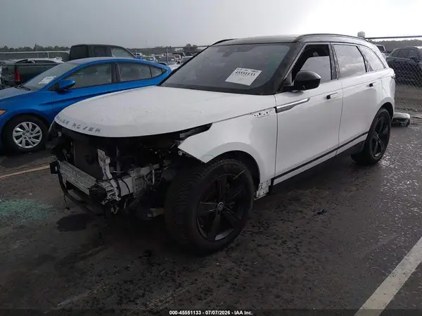 SALYB2RV9JA750864 2018 LAND ROVER RANGE ROVER VELAR - Image 2