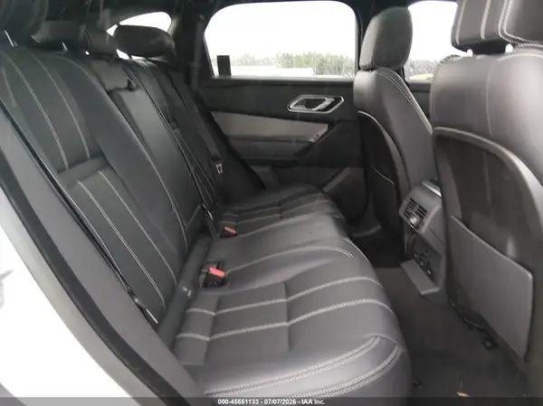 SALYB2RV9JA750864 2018 LAND ROVER RANGE ROVER VELAR - Image 8