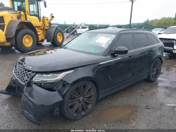 SALYB2RVXJA769780 2018 LAND ROVER RANGE ROVER VELAR - Image 2