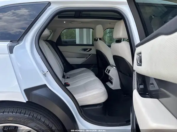 SALYB2RX0JA747711 2018 LAND ROVER RANGE ROVER VELAR - Image 8