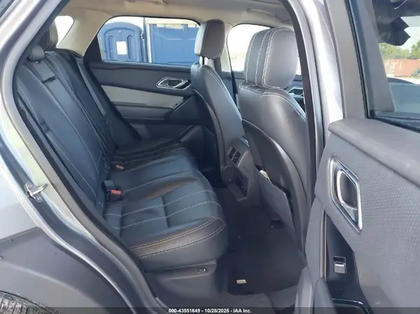 SALYB2RX3JA711852 2018 LAND ROVER RANGE ROVER VELAR - Image 8