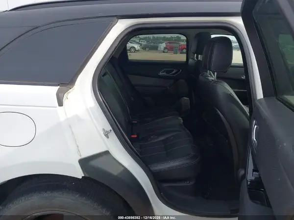 SALYB2RX3JA736959 2018 LAND ROVER RANGE ROVER VELAR - Image 8