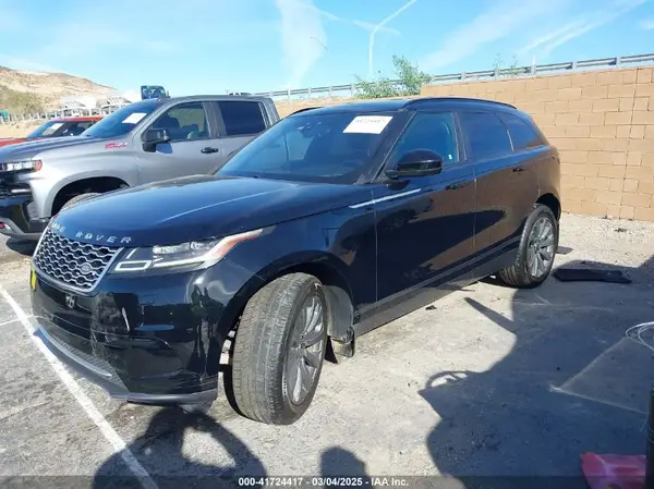 SALYB2RX3JA777527 2018 LAND ROVER RANGE ROVER VELAR - Image 2