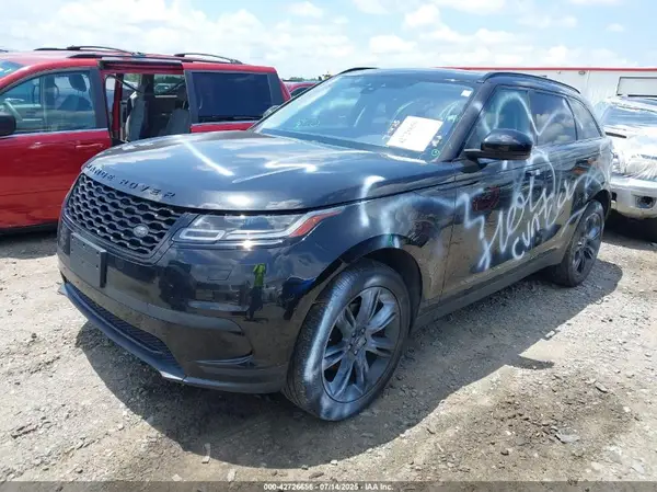 SALYB2RX4JA725680 2018 LAND ROVER RANGE ROVER VELAR - Image 2