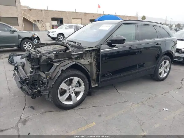 SALYB2RX4JA762471 2018 LAND ROVER RANGE ROVER VELAR - Image 2