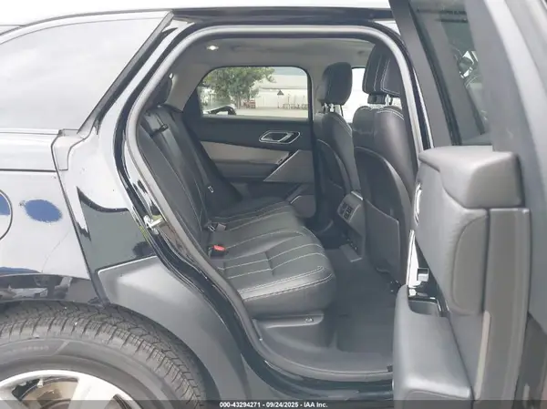 SALYB2RX4JA762471 2018 LAND ROVER RANGE ROVER VELAR - Image 8