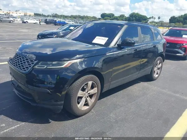 SALYB2RX4JA771574 2018 LAND ROVER RANGE ROVER VELAR - Image 2