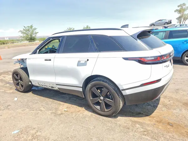 SALYB2RX5JA760471 2018 LAND ROVER RANGE ROVER VELAR - Image 2