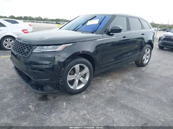 SALYB2RX6JA712087 2018 LAND ROVER RANGE ROVER VELAR - Image 2