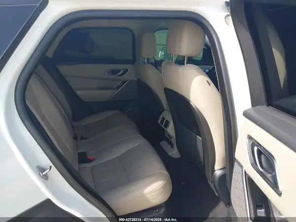 SALYB2RX6JA732226 2018 LAND ROVER RANGE ROVER VELAR - Image 8