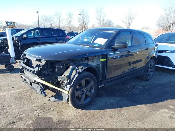 SALYB2RX6JA734414 2018 LAND ROVER RANGE ROVER VELAR - Image 2