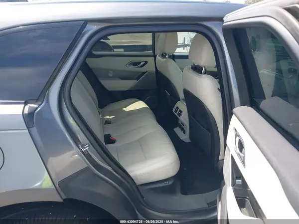 SALYB2RX6JA735546 2018 LAND ROVER RANGE ROVER VELAR - Image 8