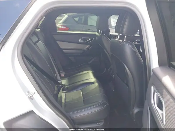 SALYB2RX6JA747874 2018 LAND ROVER RANGE ROVER VELAR - Image 8