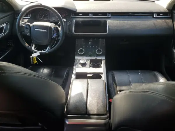 SALYB2RX7JA706430 2018 LAND ROVER RANGE ROVER VELAR - Image 8