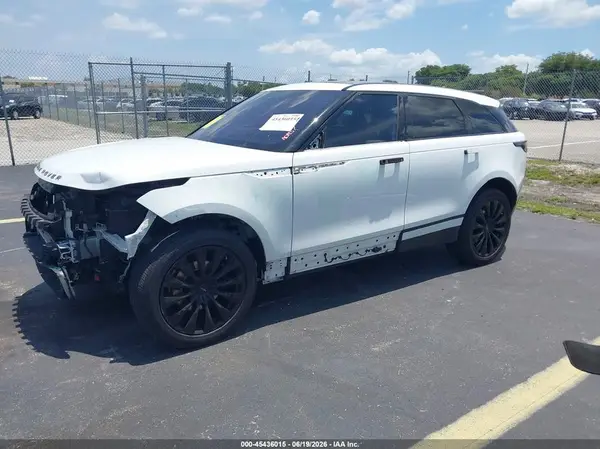 SALYB2RX7JA773769 2018 LAND ROVER RANGE ROVER VELAR - Image 2