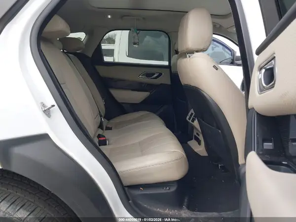 SALYB2RX8JA709160 2018 LAND ROVER RANGE ROVER VELAR - Image 8