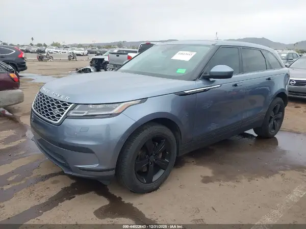 SALYB2RX9JA732317 2018 LAND ROVER RANGE ROVER VELAR - Image 2