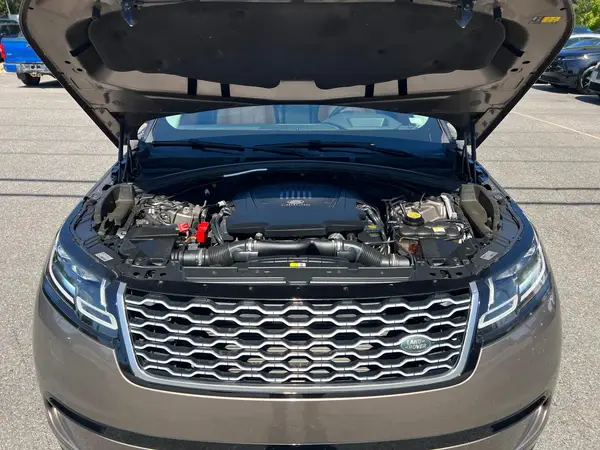 SALYC2RV3JA704492 2018 LAND ROVER RANGE ROVER VELAR - Image 8