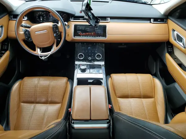 SALYC2RV5JA704297 2018 LAND ROVER RANGE ROVER VELAR - Image 8