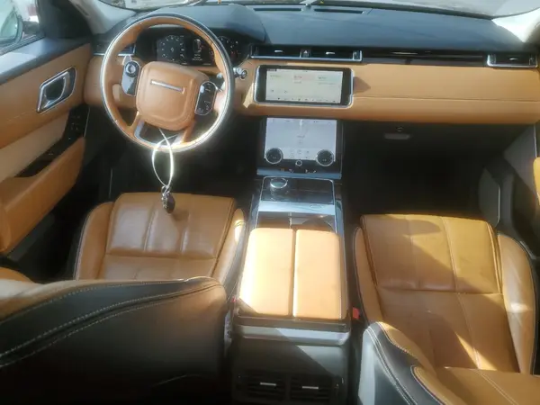 SALYC2RV5JA708141 2018 LAND ROVER RANGE ROVER VELAR - Image 8