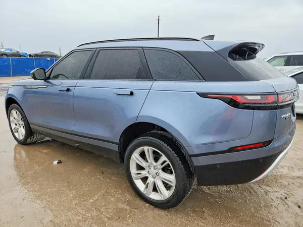 SALYC2RV8JA701121 2018 LAND ROVER RANGE ROVER VELAR - Image 2