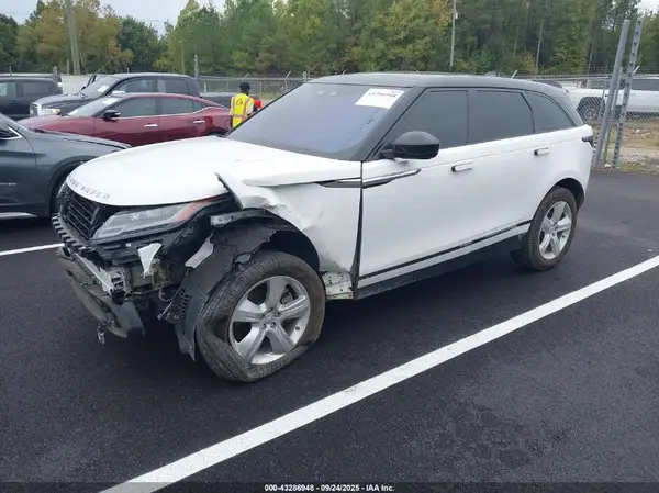 SALYJ2EX1MA310216 2021 LAND ROVER RANGE ROVER VELAR - Image 2