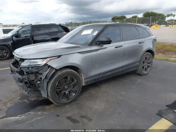 SALYK2EX6LA288256 2020 LAND ROVER RANGE ROVER VELAR - Image 2
