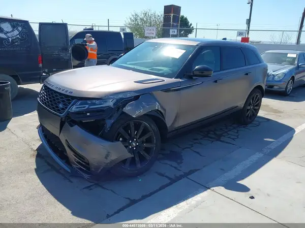 SALYK2EXXLA275199 2020 LAND ROVER RANGE ROVER VELAR - Image 2